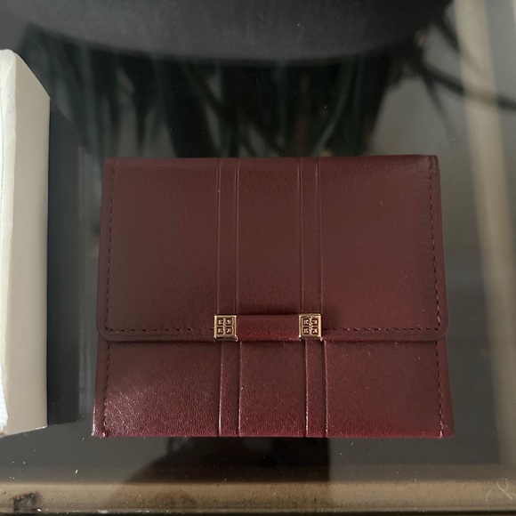 Givenchy  small pouch - Picture 2 of 6